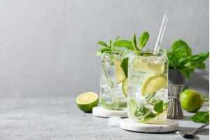 Мохіто в домашніх умовах: 10 рецептів, які варто спробувати